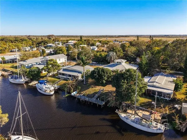 $325,000 | 1071 Schooner Lane, Moore Haven, FL 33471