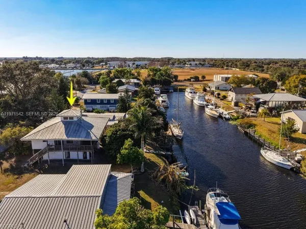 $325,000 | 1071 Schooner Lane, Moore Haven, FL 33471