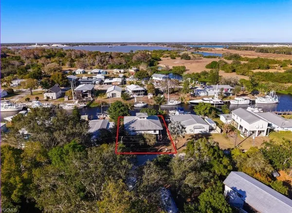 $325,000 | 1071 Schooner Lane, Moore Haven, FL 33471