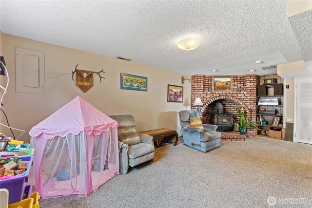 $489,000 | 1718 8th Street Northeast, East Wenatchee, WA 98802