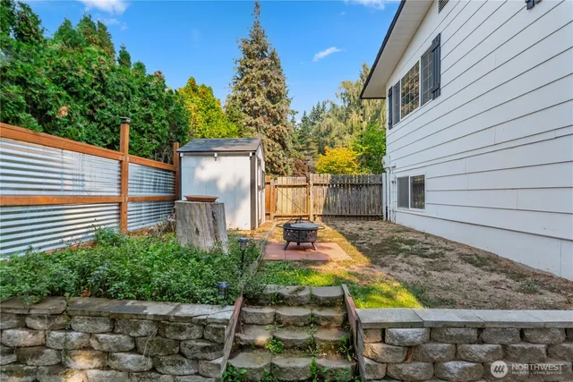 $489,000 | 1718 8th Street Northeast, East Wenatchee, WA 98802