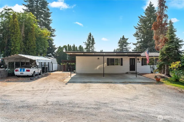 $489,000 | 1718 8th Street Northeast, East Wenatchee, WA 98802