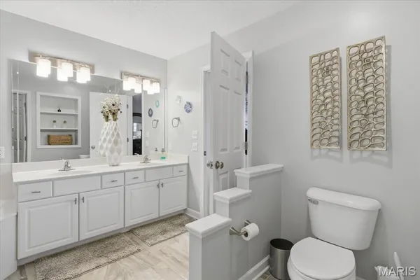 $499,000 | 117 Evergreen Condo Drive, Unit 1B, Sunrise Beach, MO 65079