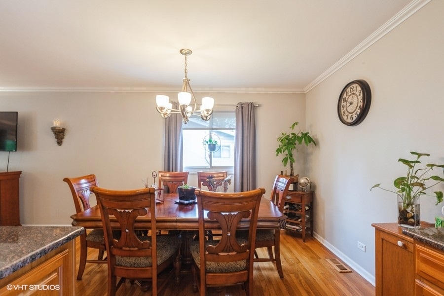2S200 Valley Road Lombard, IL 60148 - Photo 8 of 26