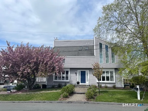 $1,350,000 | 6 Leeway Drive, Westbrook, CT 06498