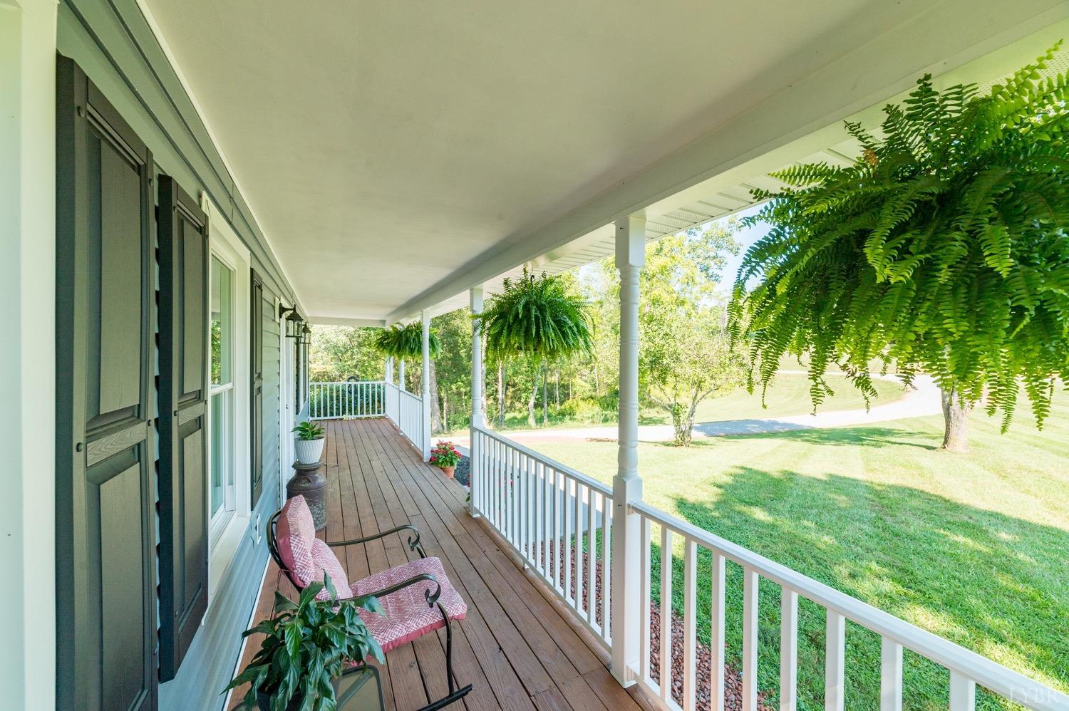 7996 Rocky Ford Road Moneta, VA 24121 - Photo 27 of 45 a view of a two chair in the balcony