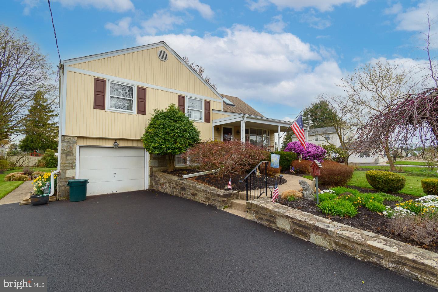 251 Crestview Road Hatboro, PA 19040 - Photo 3 of 36 Gallery Image 3