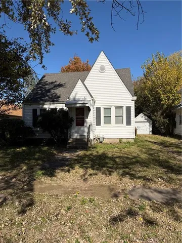 $92,000 | 3027 Washington Avenue, Parsons, KS 67357