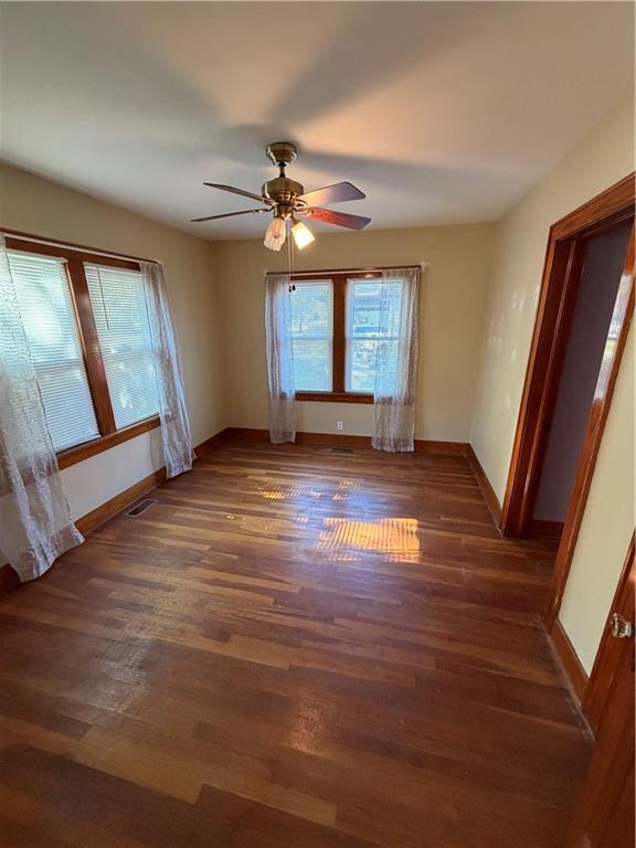 3027 Washington Avenue Parsons, KS 67357 - Photo 13 of 17