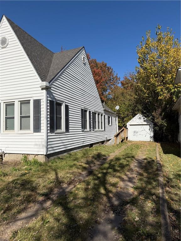 3027 Washington Avenue Parsons, KS 67357 - Photo 2 of 17