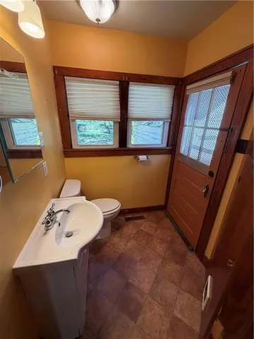 $92,000 | 3027 Washington Avenue, Parsons, KS 67357