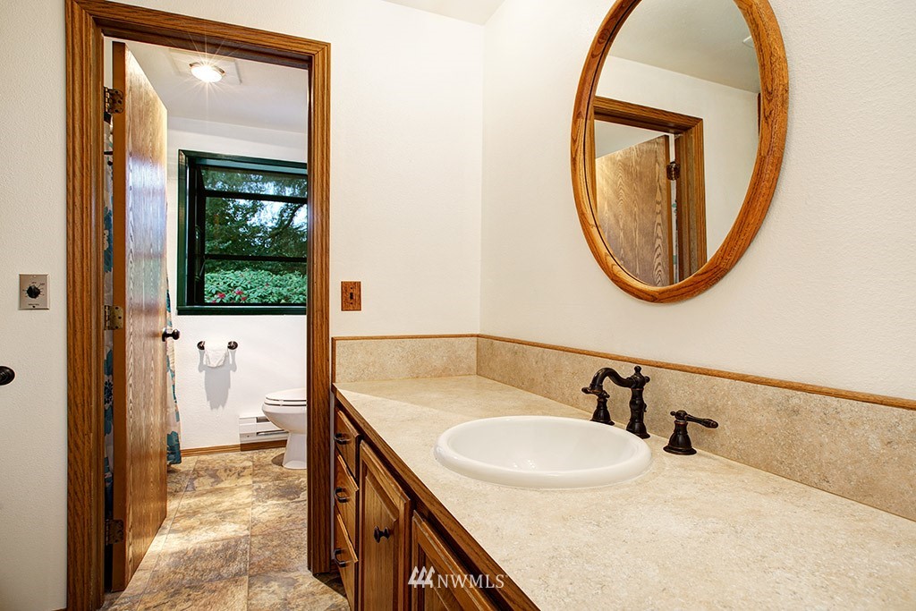 716 232nd Street Southeast Bothell, WA 98021 - Photo 11 of 25