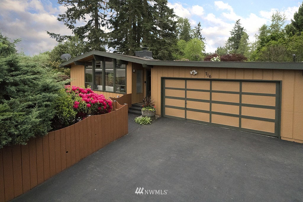716 232nd Street Southeast Bothell, WA 98021 - Photo 16 of 25