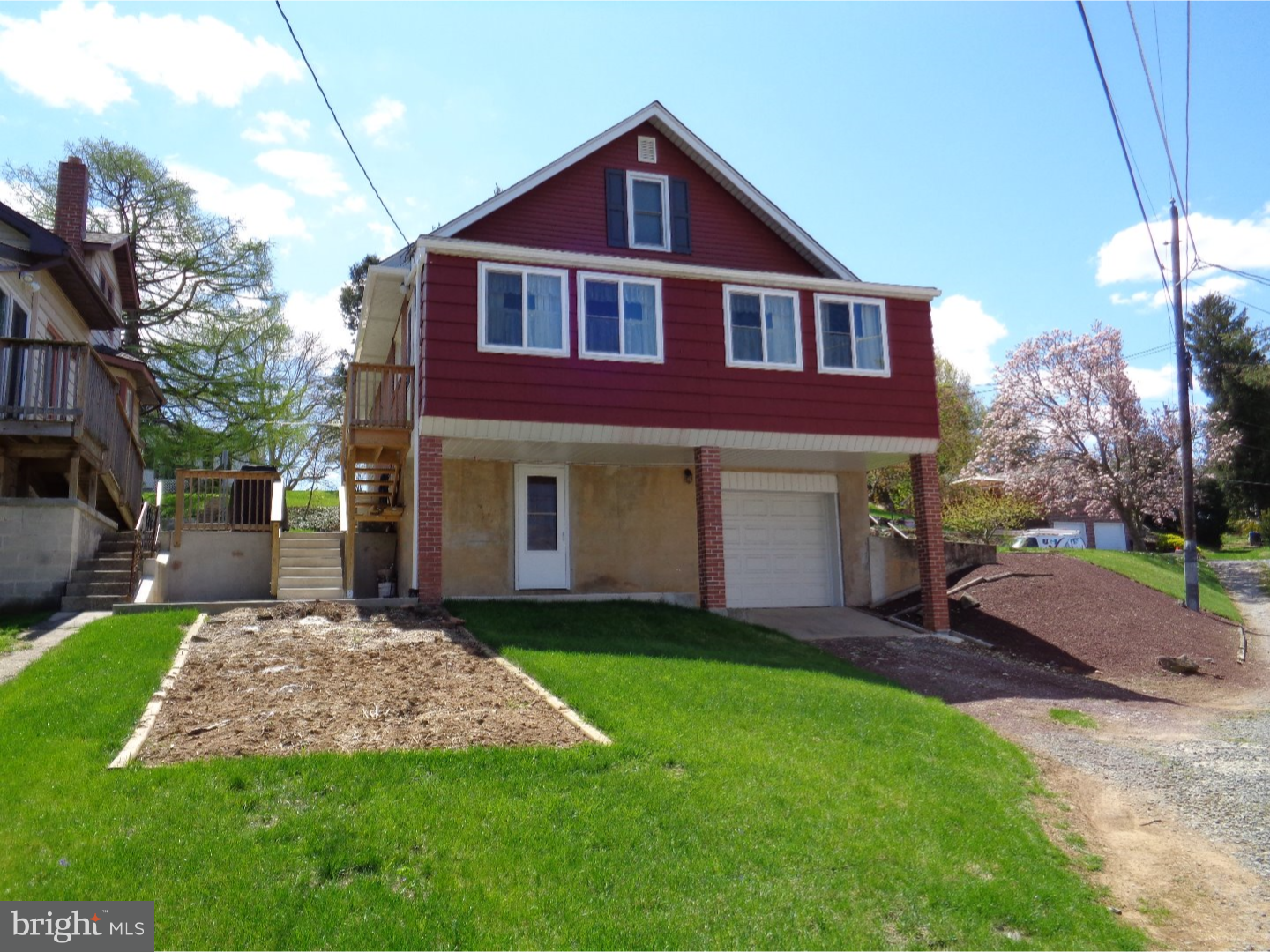 941 Highwood Street Reading, PA 19607 - Photo 4 of 14 Gallery Image 4