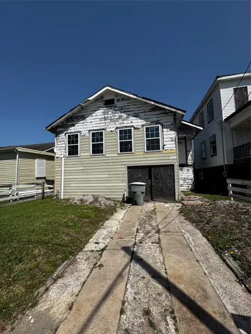 $110,000 | 3815 1/2 Ursuline Street, Galveston, TX 77550