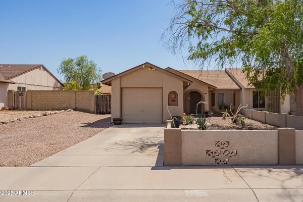 $325,000 | 3231 West Tonopah Drive, Phoenix, AZ 85027