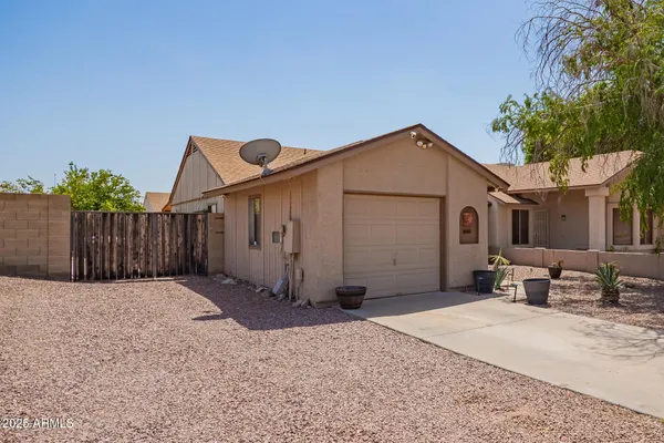 $325,000 | 3231 West Tonopah Drive, Phoenix, AZ 85027