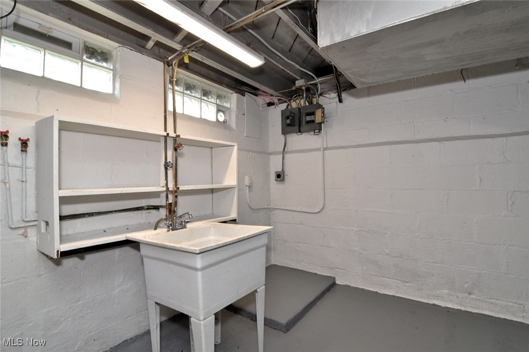 1443 Churchill Road Lyndhurst, OH 44124 - Photo 25 of 39 Below grade area featuring a sink