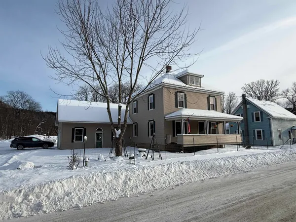 $269,500 | 220 Hall Strm Road, Canaan, VT 05902