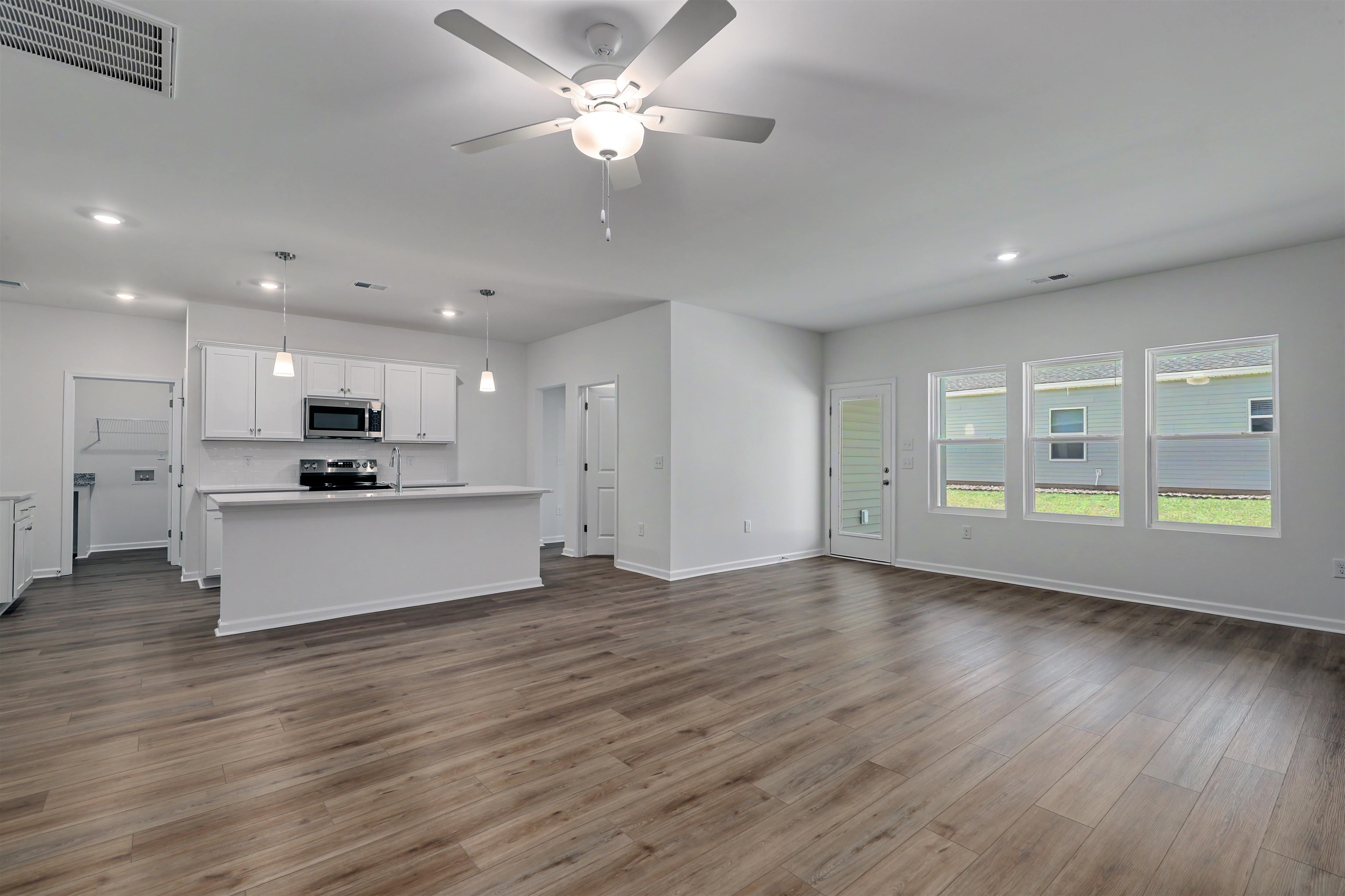 159 Bolsin Court Conway, SC 29526 - Photo 13 of 34