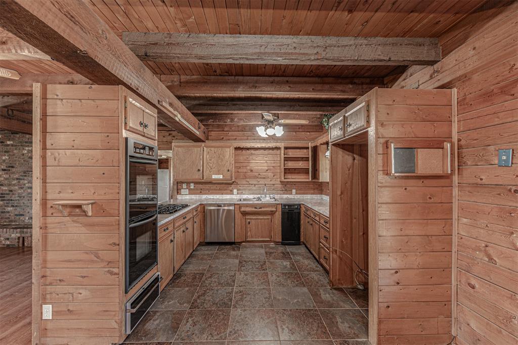 198 VZ County Road Ben Wheeler, TX 75754 - Photo 12 of 40