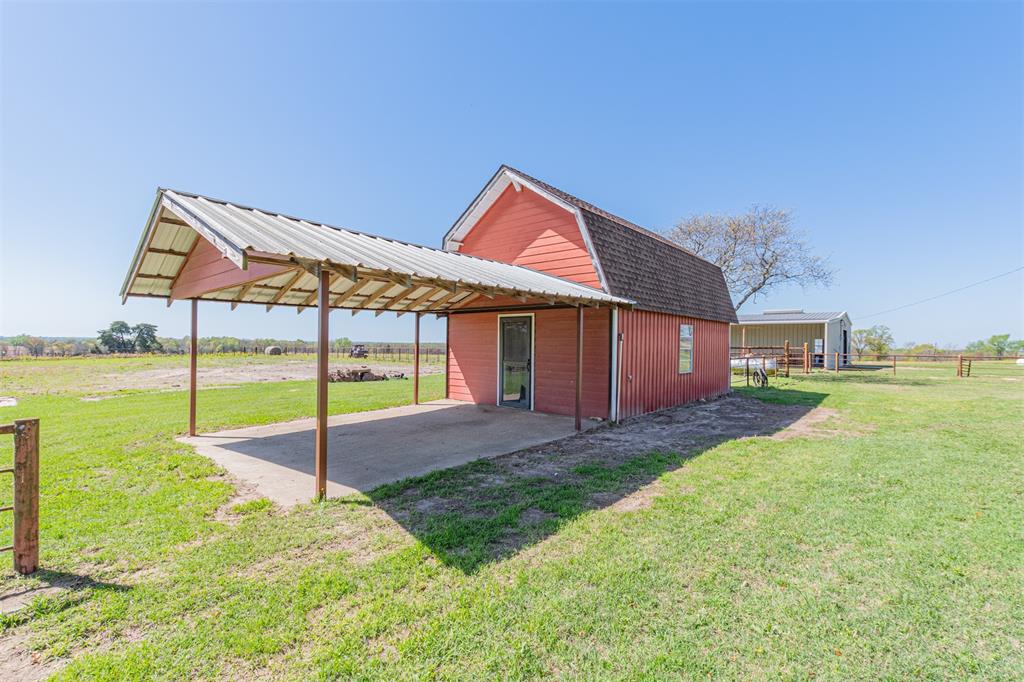 198 VZ County Road Ben Wheeler, TX 75754 - Photo 6 of 40 a house view with a garden space