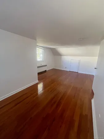 $4,325 | 117 Blydenburg Avenue, Smithtown, NY 11787