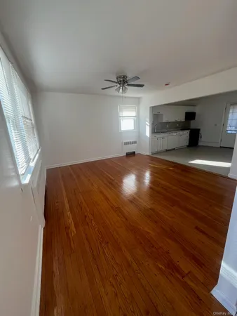 $4,325 | 117 Blydenburg Avenue, Smithtown, NY 11787