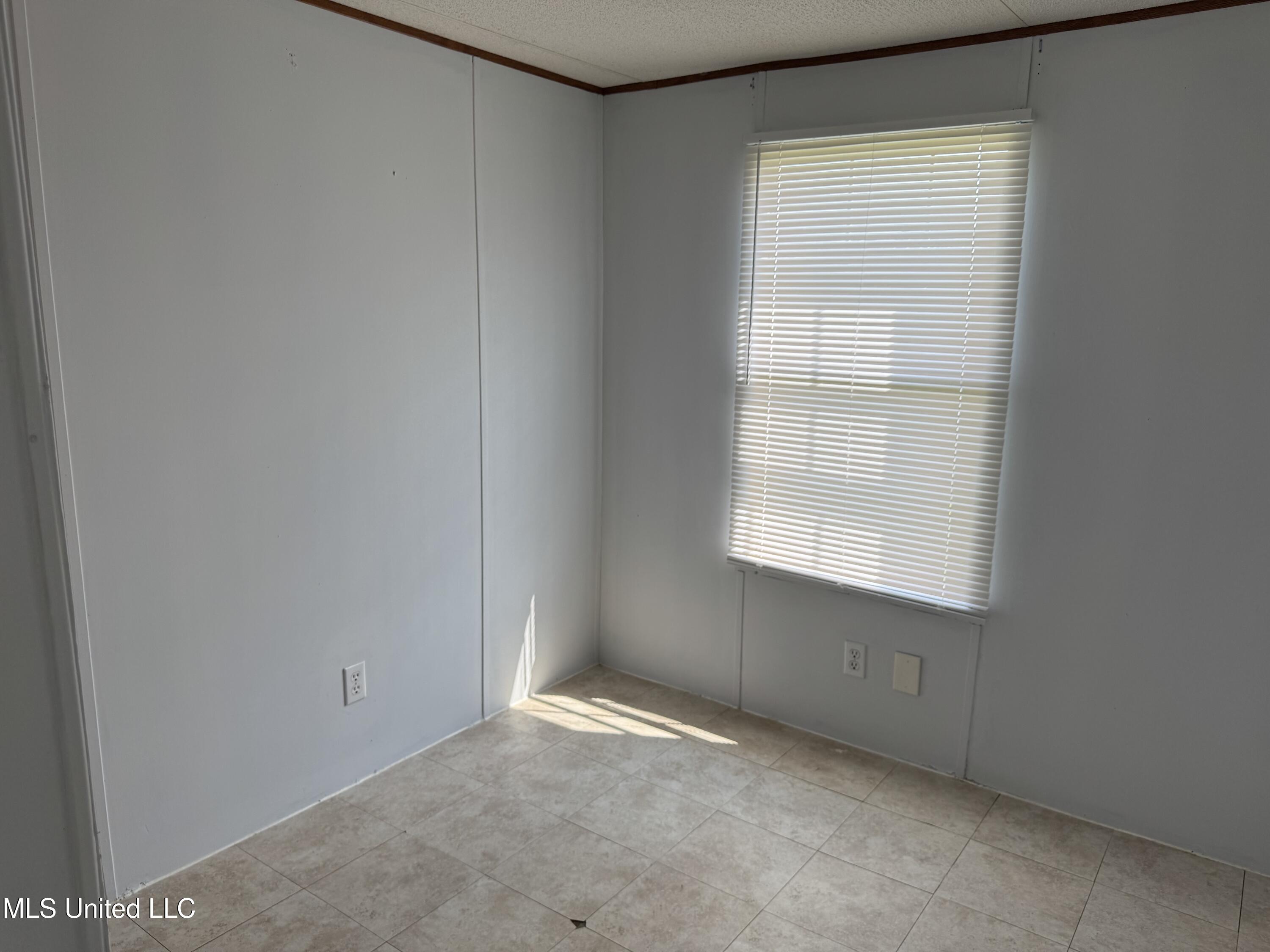 17481 Orange Grove Road, Unit 60 Gulfport, MS 39503 - Photo 10 of 14 IMG_2671