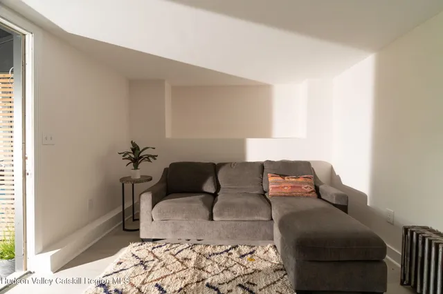 $289,000 | 545 Delaware Avenue, Kingston, NY 12401