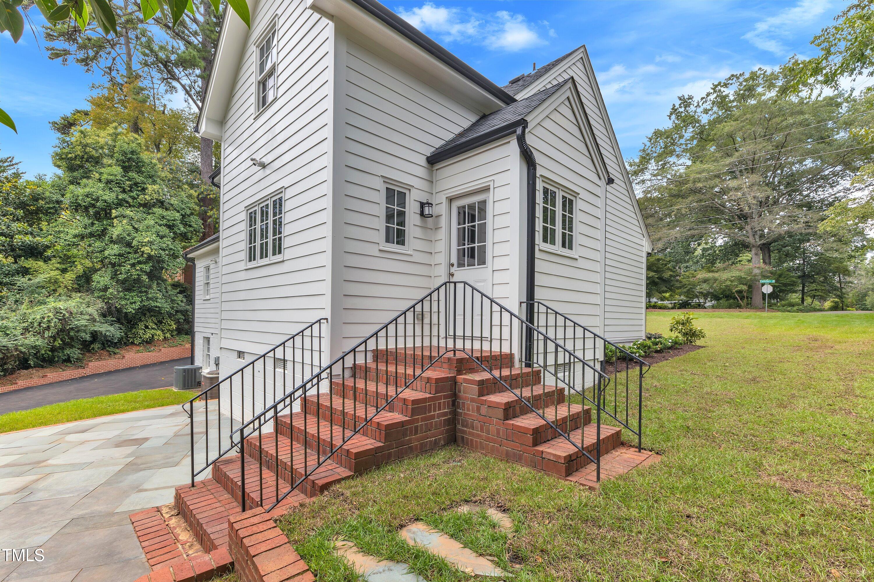1606 Canterbury Road Raleigh, NC 27608 - Photo 67 of 75 86-1606 Canterbury-15