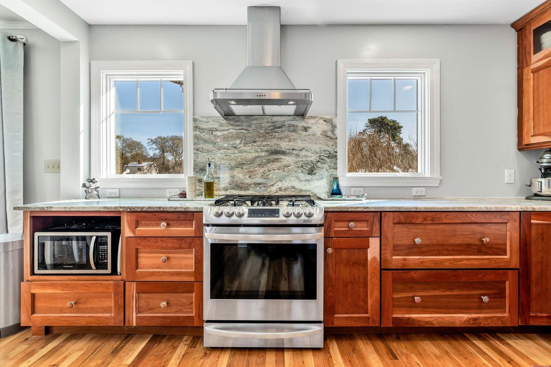 83 Lake Drive Centerville, MA 02632 - Photo 10 of 40 21-IMGP5254