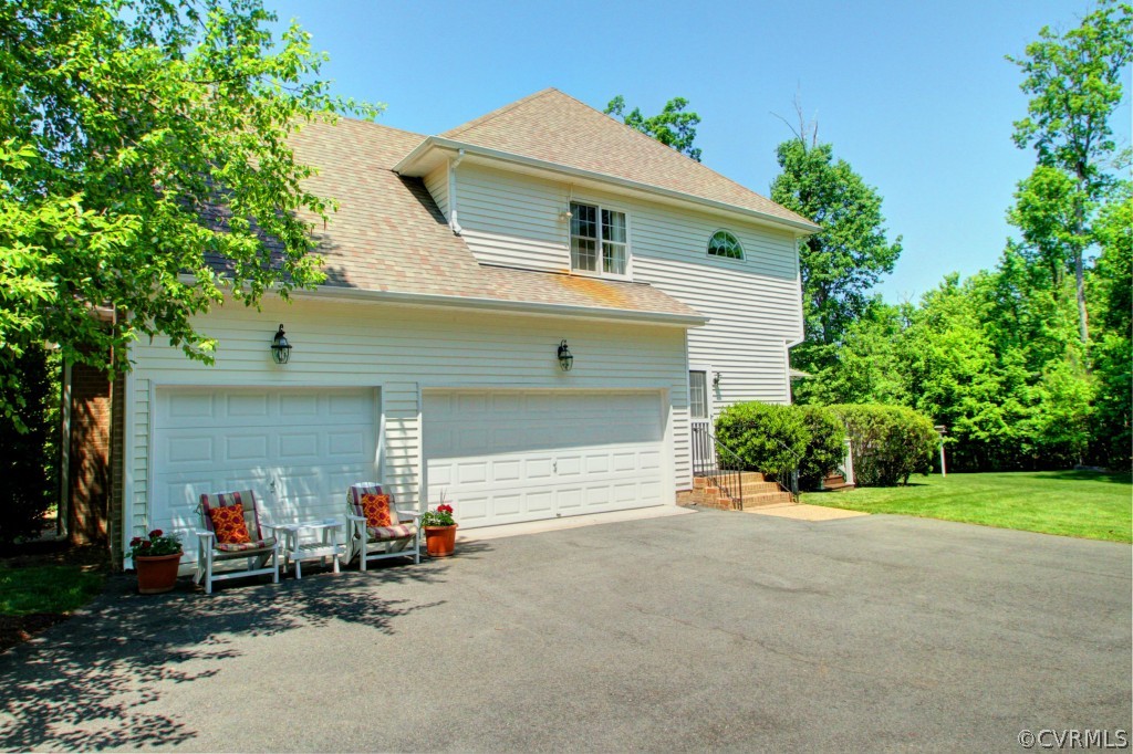 14312 Abbots Ridge Court Midlothian, VA 23113 - Photo 2 of 24 Gallery Image 2