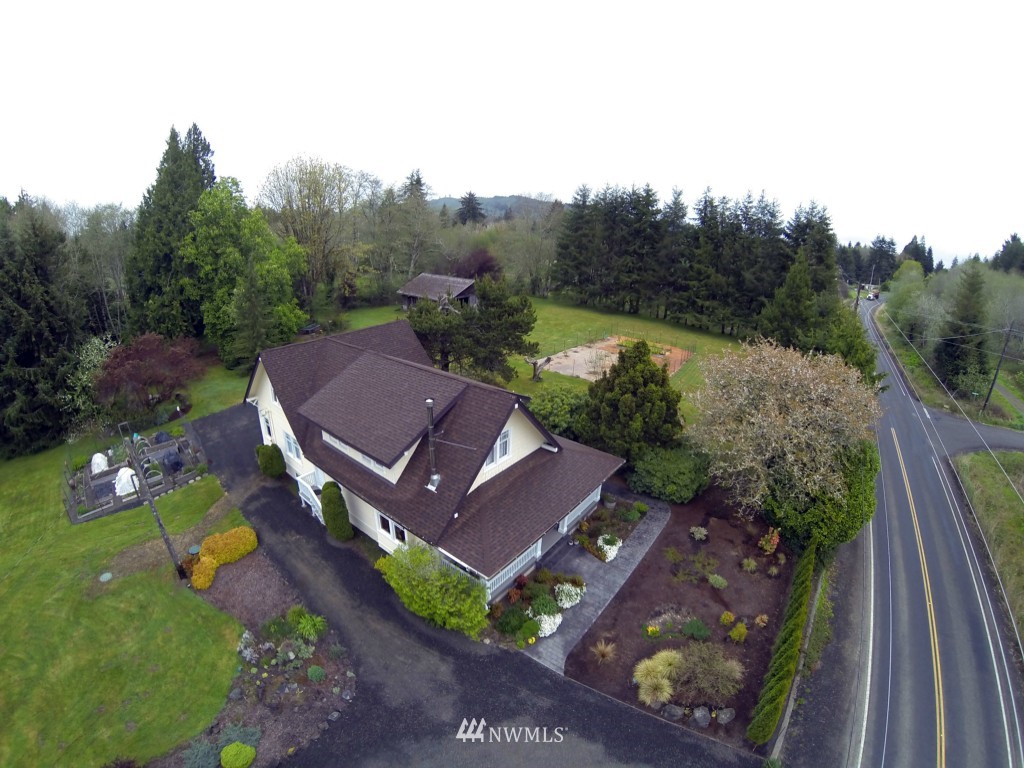 3435 Willapa Road Raymond, WA 98577 - Photo 3 of 25 Gallery Image 3