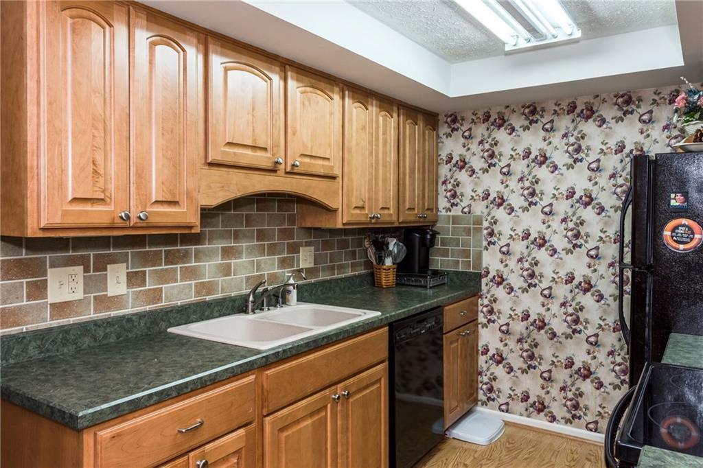 5865 Overbrooke Road Centerville, OH 45440 - Photo 12 of 32