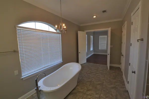 $2,875 | 5296 Myrtle Hill Avenue, Zachary, LA 70791