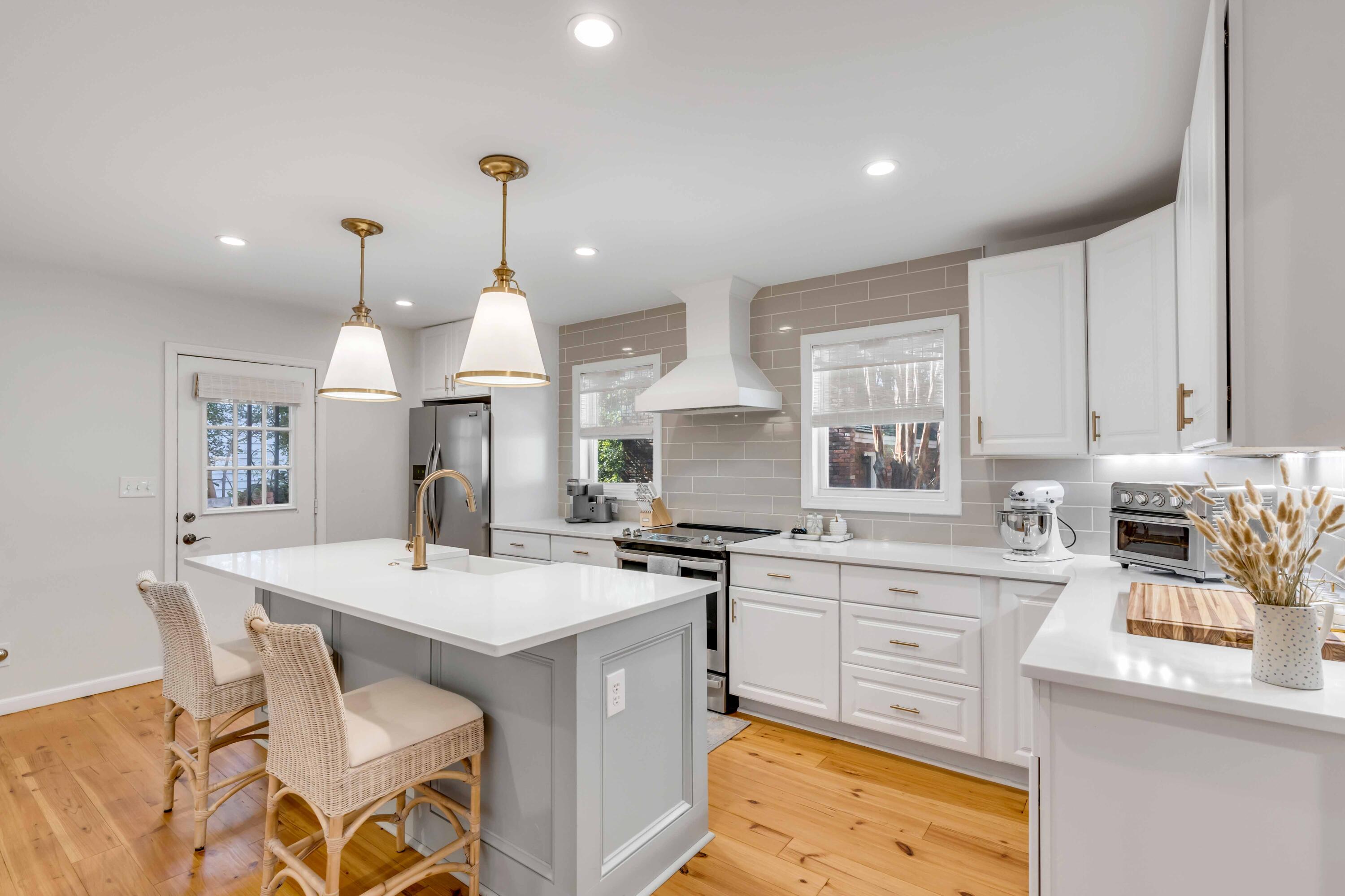 1007 Governors Road Mount Pleasant, SC 29464 - Photo 10 of 36 DSC08094