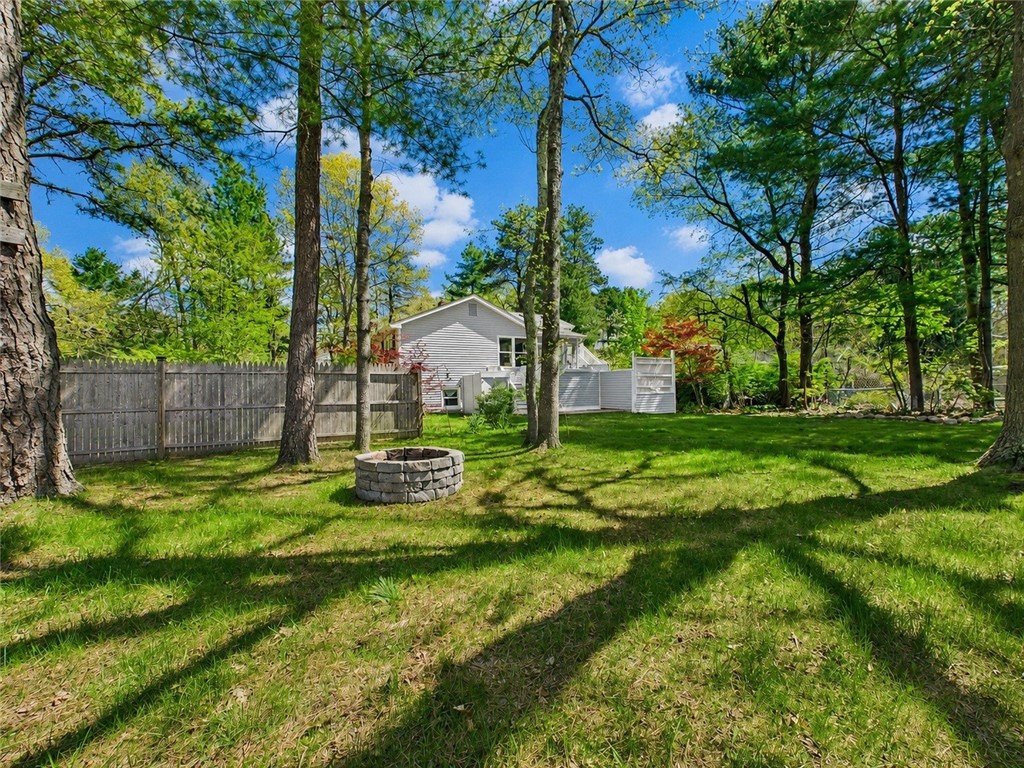 119 Hemlock Road South Kingstown, RI 02879 - Photo 35 of 46