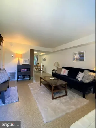 $1,950 | 22 South Monroe Road, Unit 22, Annapolis, MD 21402