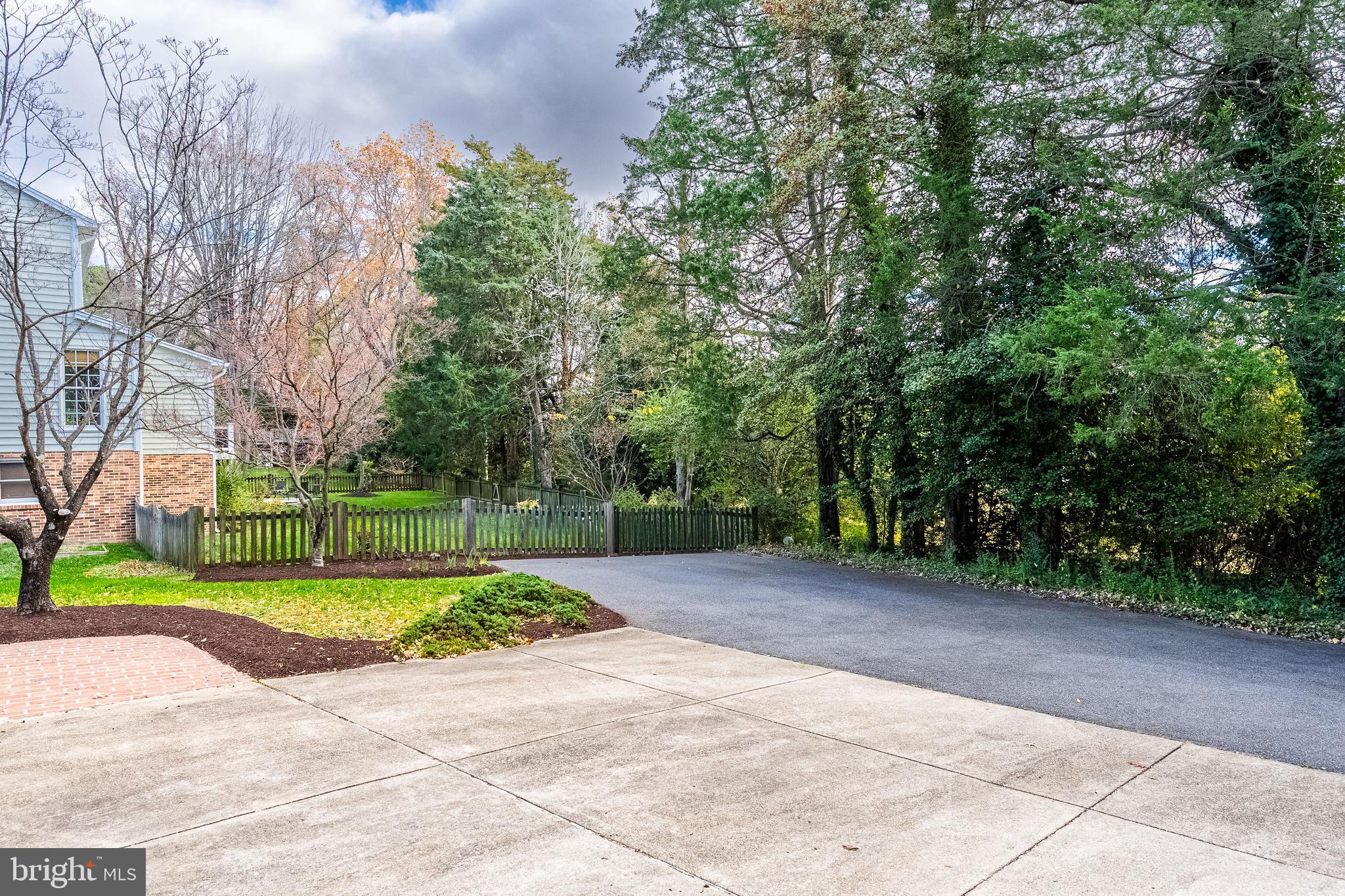 8454 Toll House Road Annandale, VA 22003 - Photo 14 of 65 a view of a park with plants and trees