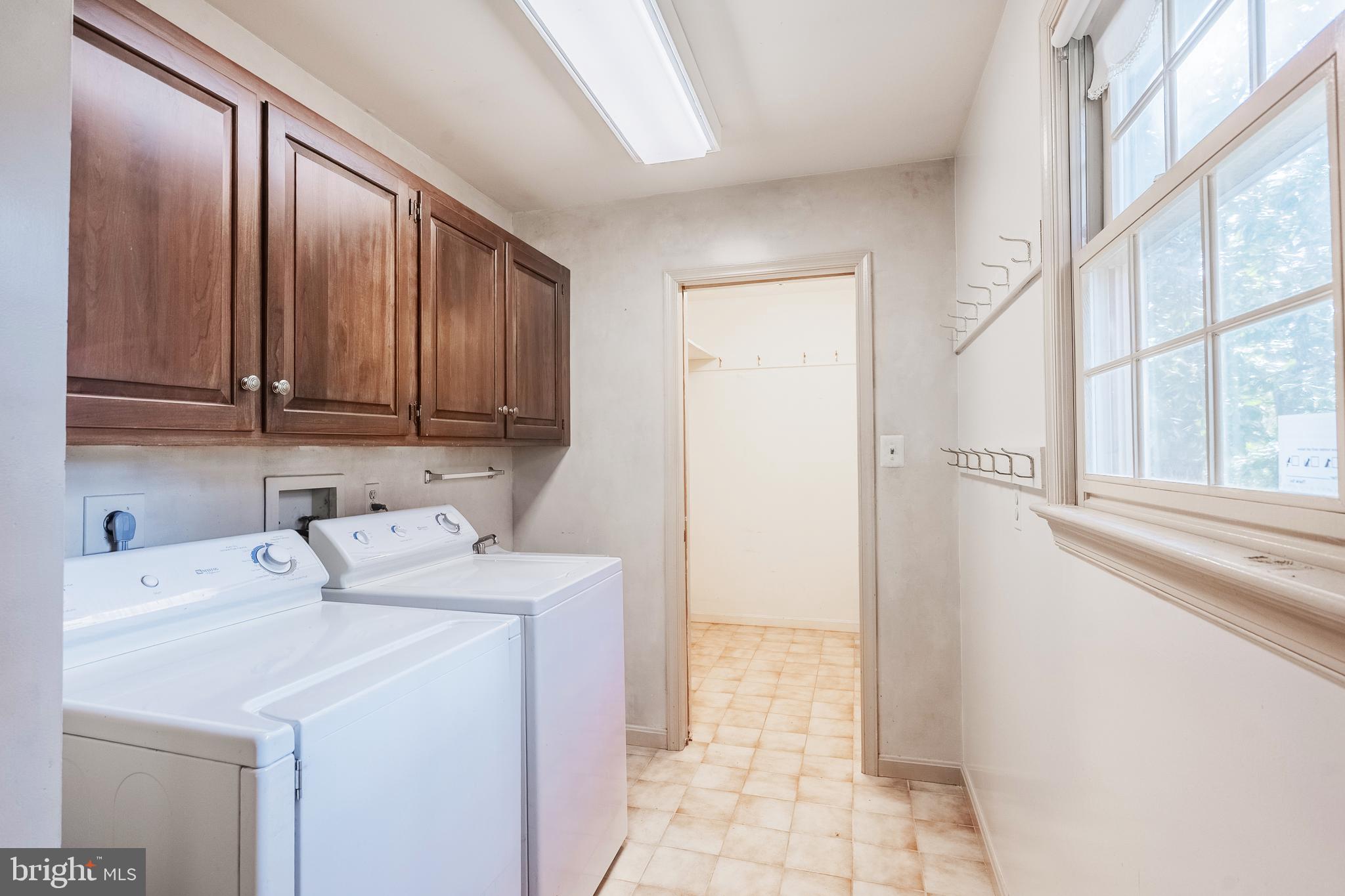 8454 Toll House Road Annandale, VA 22003 - Photo 37 of 65