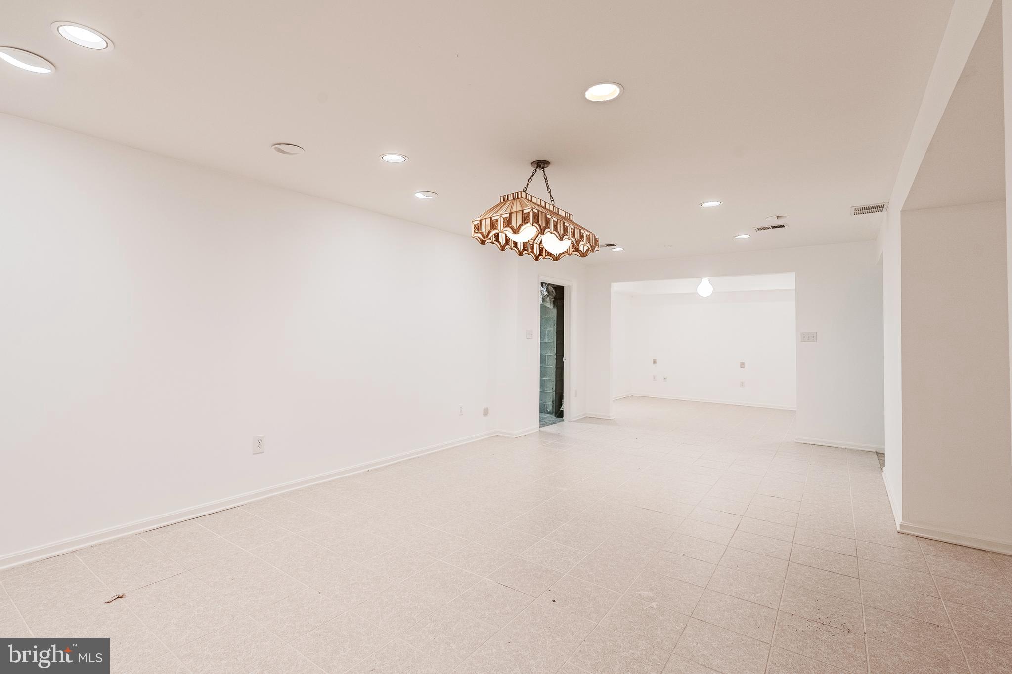 8454 Toll House Road Annandale, VA 22003 - Photo 56 of 65 a view of an empty room