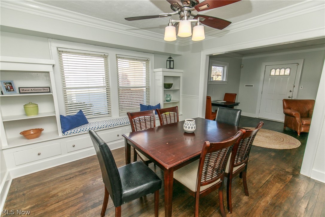 3516 Attica Road Cleveland, OH 44111 - Photo 8 of 27 This dining room can host a sit down dinner for 10 guests easily with bench seating and the room size allows for the table leafs to be added with ample room to comfortable serve guests.