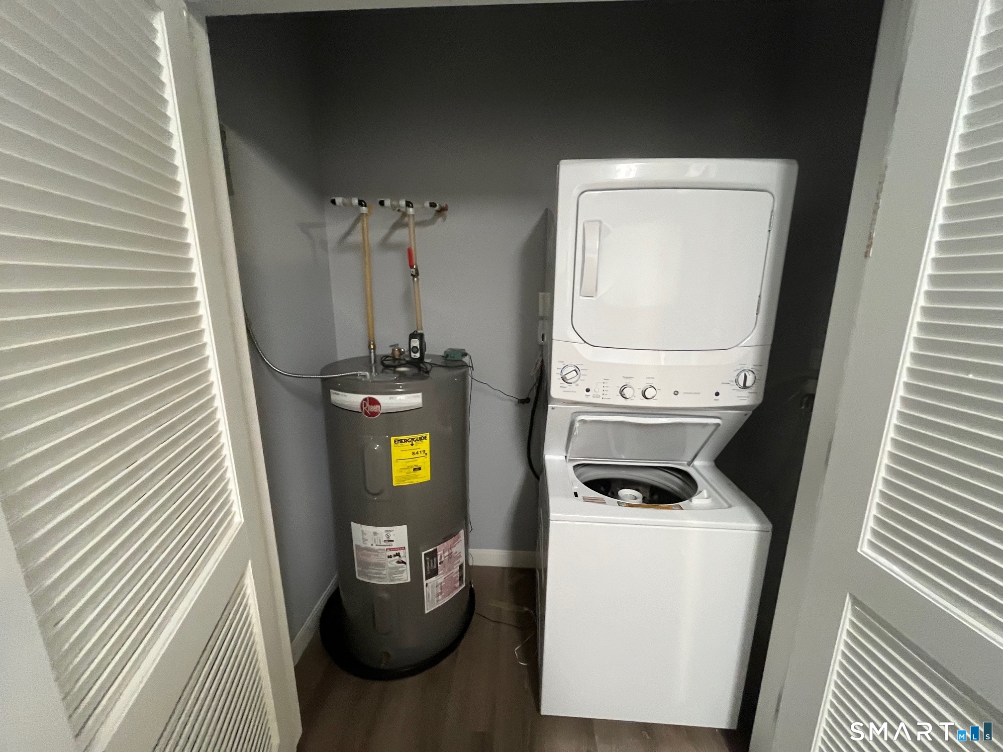 33 Old Tavern Road Orange, CT 06477 - Photo 18 of 28 Laundry in unit
