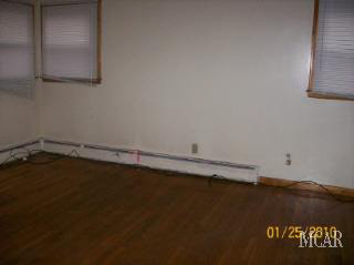 13159 Dixon Road Dundee, MI 48131 - Photo 6 of 7 937178-5.JPG