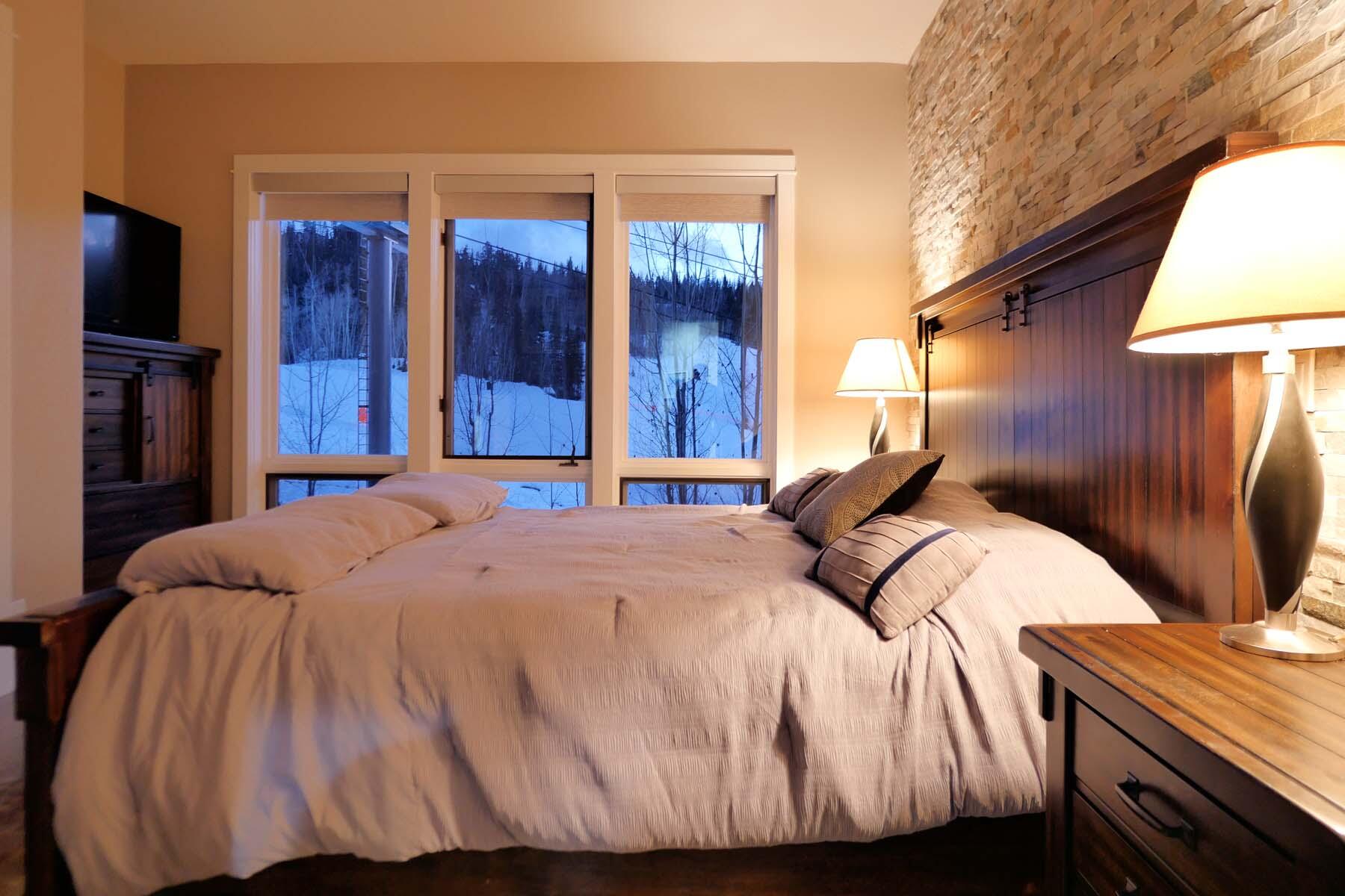 404 Adams Ranch Road, Unit 1201 Mountain Village, CO 81435 - Photo 3 of 47 Primary BR - Evening