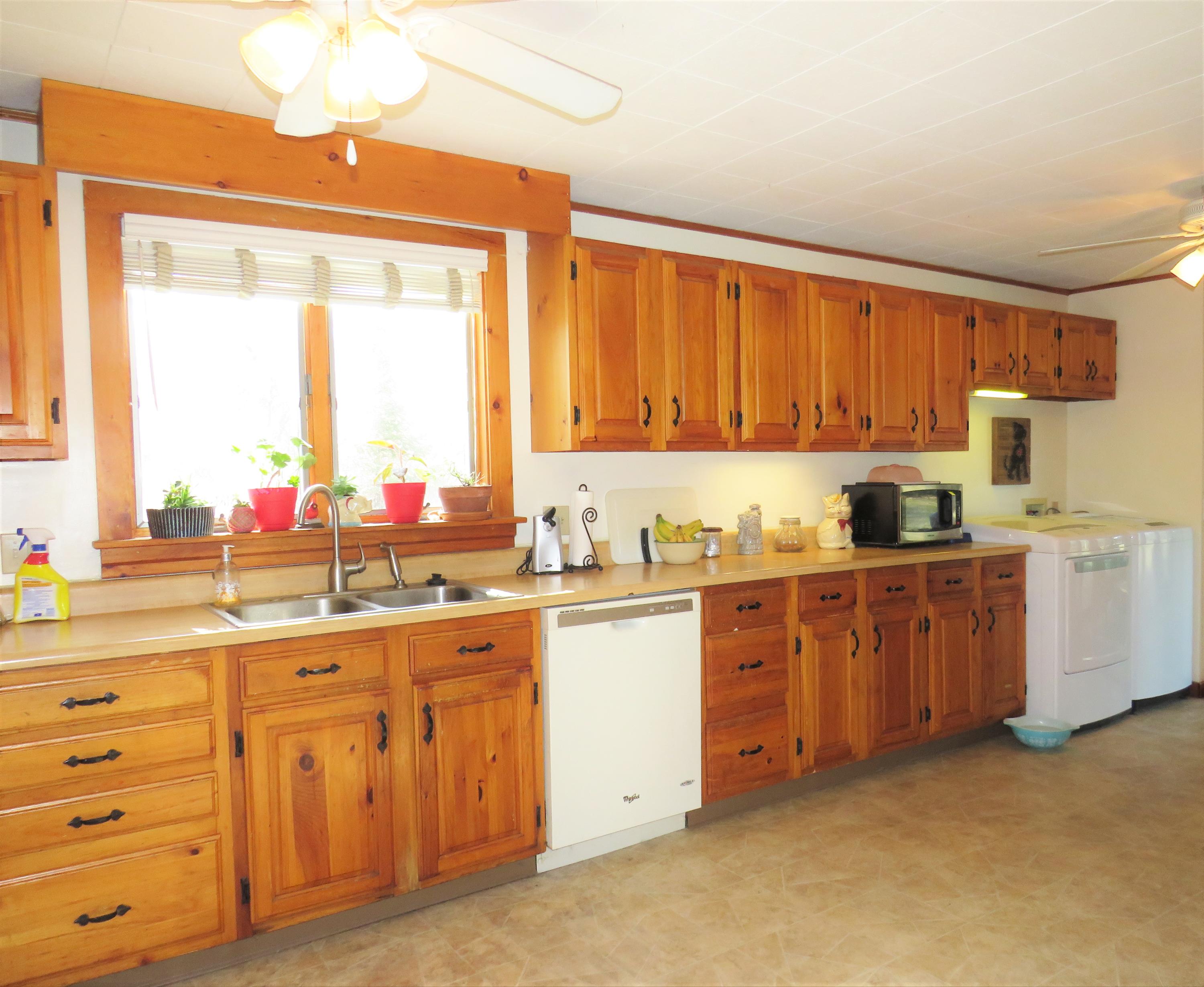 478 River Road Tenants Harbor, ME 04860 - Photo 4 of 33 IMG_7660