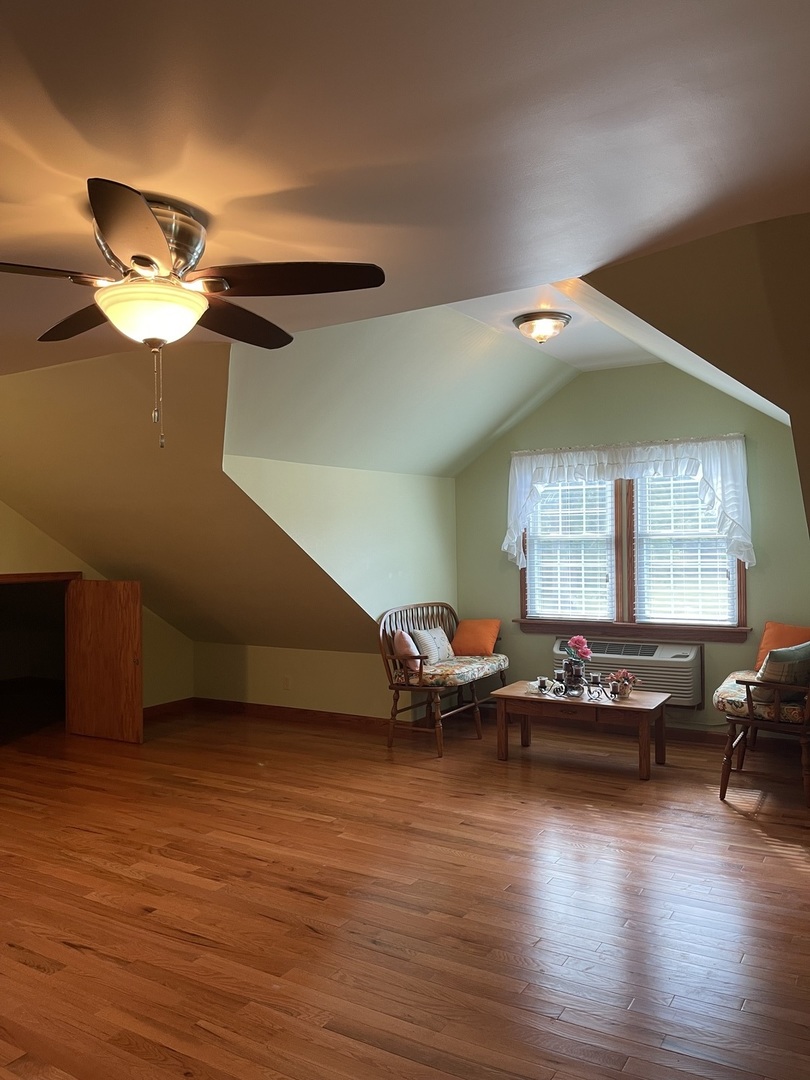229 West Moore Street Ottawa, IL 61350 - Photo 28 of 33 a living room with furniture and a large window