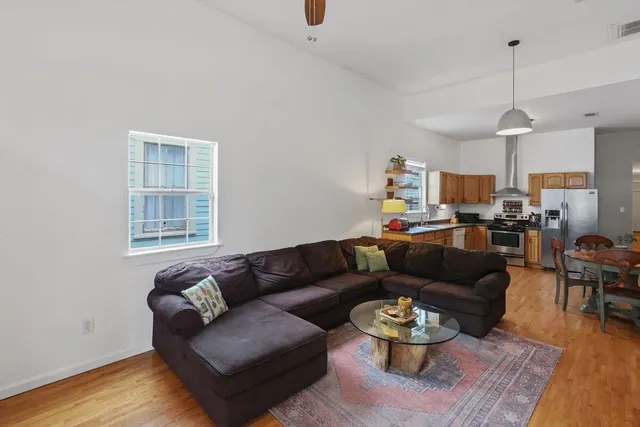 $2,900 | 204 South Cortez Street, New Orleans, LA 70119