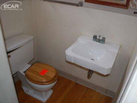 2919 Miller Road Flint, MI 48503 - Photo 19 of 20 20437557-18.JPG